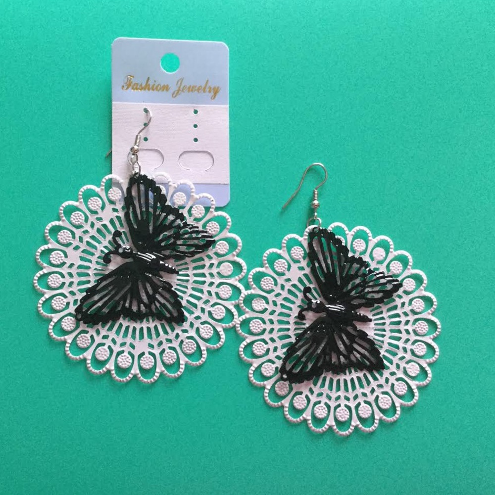 Butterfly earring